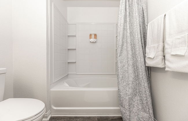 Resort Style Condo 220MV - Photo 14