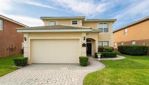 Budget Friendly Pool Home in Quiet Gated Community - Foto 3