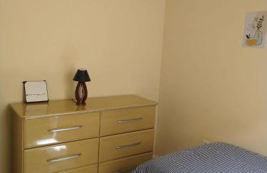 Residencial Cristina's-Apartamentos de 2-3 Quartos equipados com WiFi Garagem-Excelente Localização - Photo 30