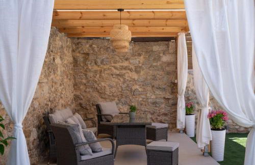 Arhontiko Arhanes Suites - Photo 43