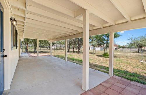 l NEW l 5BR 3BTH Large and Modern Home l Central LOC l 1 ACRE lot - Foto 22