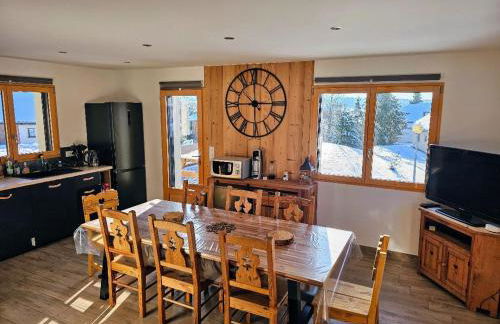 Magnifique chalet avec terrasse, jardin et sauna extérieur - Foto 2