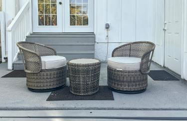 OceanView Oasis - Relax with Hot Tub, Breakfast, Fire Pit & Putting Green! - Foto 40