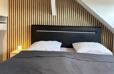 Schönes City-Apartment mit 2 Schlafzimmer, Parkplatz, ruhig und hell, D46-DG - Photo 17