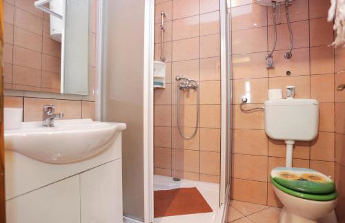 Apartments for families with children Perusic (Velebit) - 17540 - Foto 22