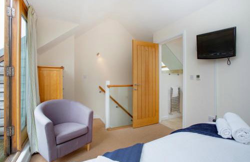 Kingfisher - Photo 13