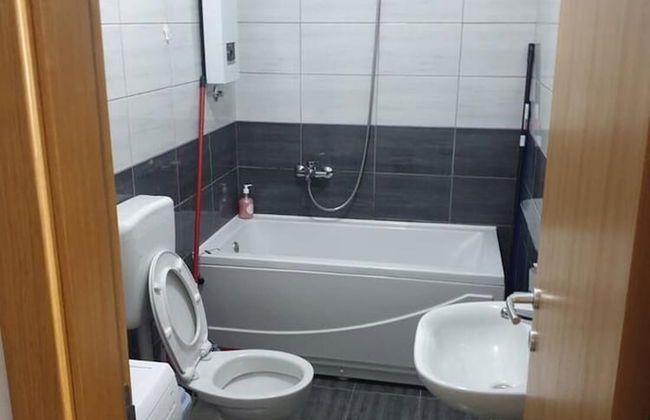 Apartman 2 S V Istocno Sarajevo Lukavica sa Jacuzzi Lux Spa Hilandarska Centar - Foto 16