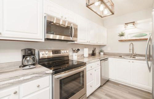 Bethys Beachy Beauty Regency Towers! - Foto 17