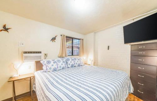 Mins from the UofA & Downtown 4BR 2BA Entire Home - Foto 13