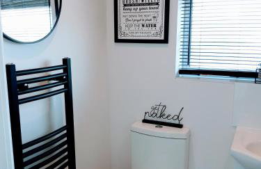 'Serenity in Somerset ' Self Catering House Rental Near Chard , Accomodation for Contract Workers only - Foto 53