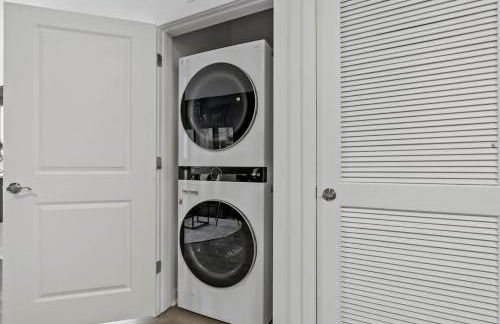 Beautiful 1BD - 5Min DT, Gym, Parking, W-D - Sleeps 6 - Foto 22