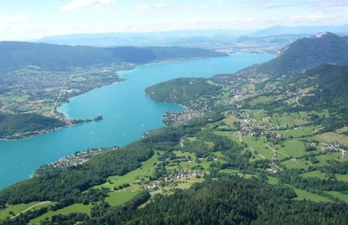 Charmant Appartement Lac d'Annecy / Ski - 6 Pers - Foto 18