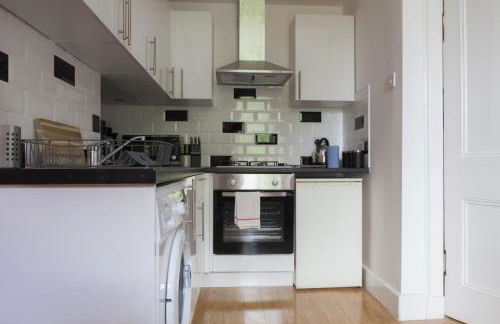 Lovely 3 Bdrm by Meadows - Foto 8