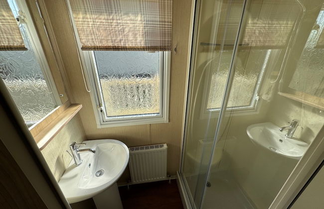 Statichomesleeps6-lakeview-petsok-balcony-parking - Foto 16