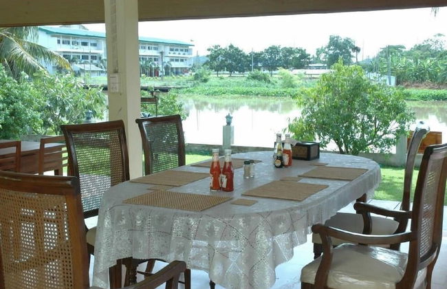 Tharnrarin Villa Suphan Buri - Photo 56