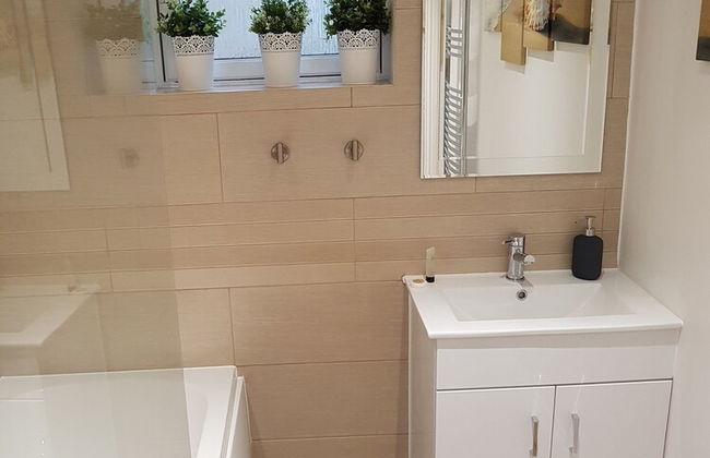 First St John's Hill Apartment 2 - Foto 8