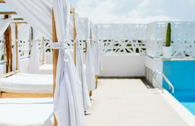 Level luxury condos - Photo 23