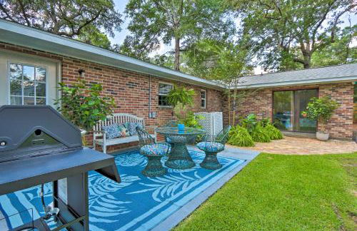 Downtown Home with Yard and BBQ - 6 Mi to Downtown! - Photo 1