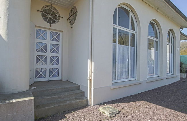 Spacious Holiday Home With Garden - Foto 2