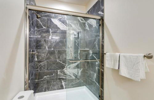 Modern Bellevue Home 10 Mi to Downtown Seattle! - Foto 13