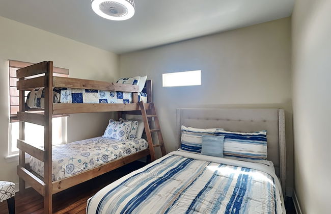 Surfside Sunshine - Photo 7