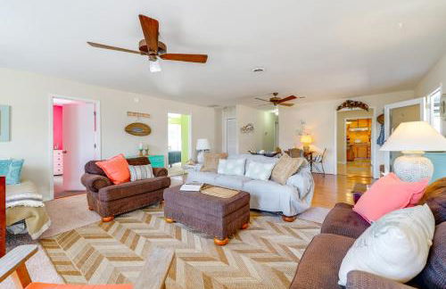 Surf City Spring Escape with Fire Pit - Foto 7