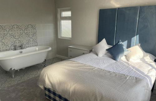 Sea Breeze Lodge - Photo 4