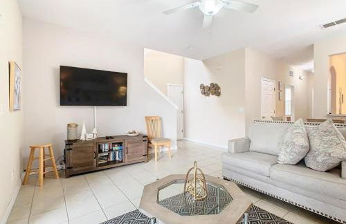 Family Getaway: 4BR Townhome by Old Town - Foto 5