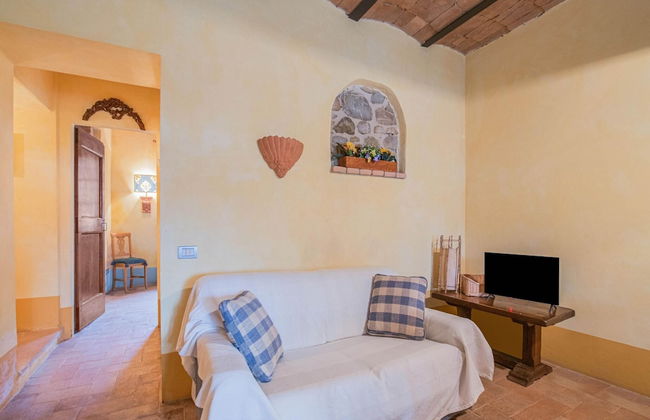 Apartment in Villa With Swimming Pool - Photo 39