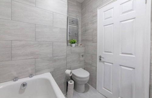 Sunny, 2bed 2bath, garden apartment near Hyde Park - Foto 11