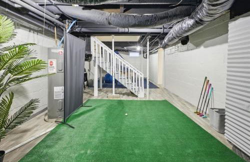 Family Spacious 5BR Retreat w Game Filled Basement Suite - Foto 40