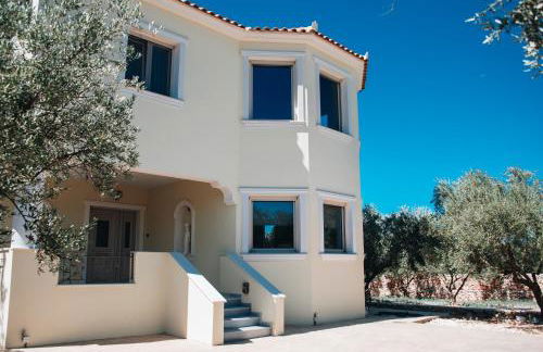 Villa Di Leon - Uniquely Designed Villa with Pool in a Picturesque Village near Famous Porto Limnionas, Offering Exceptional Hospitality By Villa Mana Gers - Photo 21