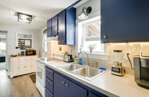 Chic and Central Apartment about 6 Mi to Sebec Lake! - Foto 12