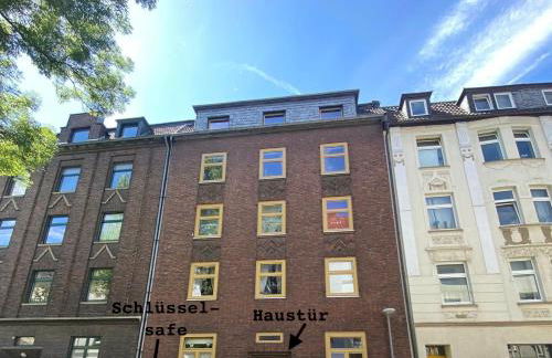 FeelsLikeHome - Stylische und zentrale Altbauwohnung mit Terrasse&Garten - Foto 12