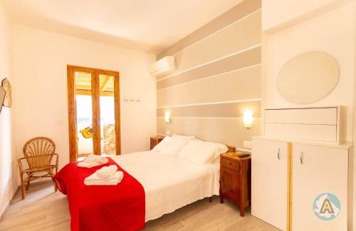 Piano terra sul lungomare con parcheggio - Foto 14