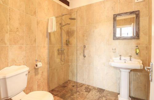 The Five Bells Inn - Foto 37