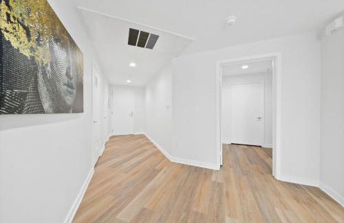 The Turquoise Lounge - Chic 2BR Beach view Pool, Sauna - Foto 41