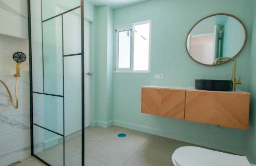 Countryside Elegant 4-Bedroom Suite, Pool & Garden - Foto 4