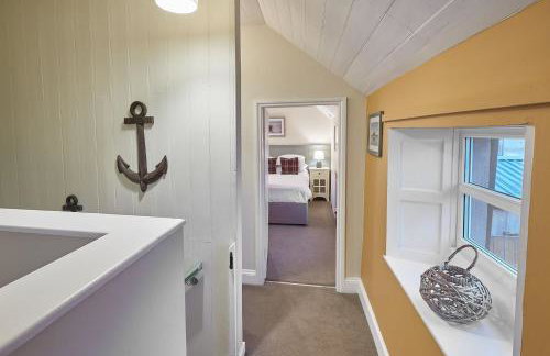 Church Cottage by Coast & Country Stays - Foto 52