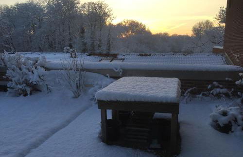 Messe- und Ferienwohnung mit Dachterrasse am Fluss - Foto 16