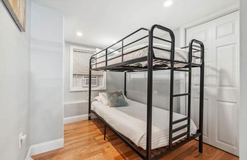 Beachfront Parking Salisbury Beach Retreat - Foto 20