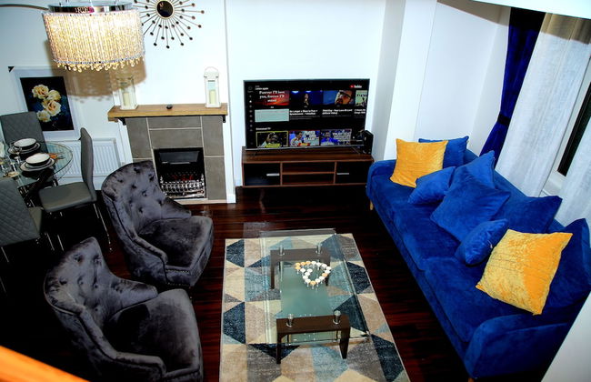 A Modern, Comfy Newly Remodeled 2bd House - Photo 1