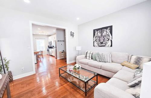 4 Minutes to UNC - 7 Minutes to Carrboro - En-Suite Bathrooms - Foto 1