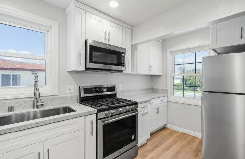 Peaceful Getaway with Renovated Amenities - Foto 20