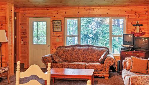 Gould City Lakefront Hideaway with Dock and Rowboat! - Foto 3