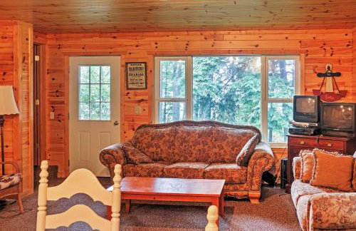 Gould City Lakefront Hideaway with Dock and Rowboat! - Foto 3