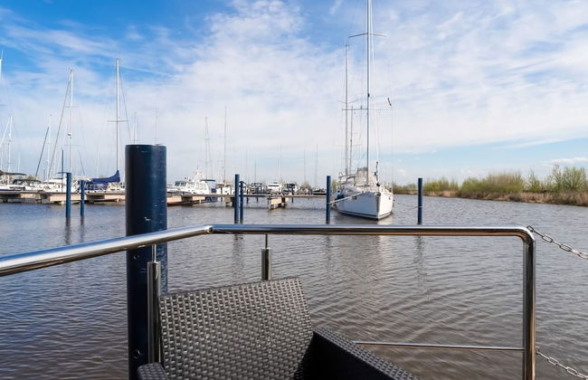 Beautiful Houseboat in Marina of Volendam - Foto 38