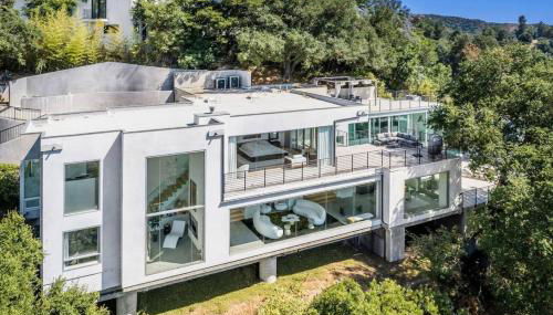 Spacious 4BR Retreat with Private Pool, Pool Table and Fast Wi-Fi Sleeps 9 Quiet Clinton Location - Foto 3