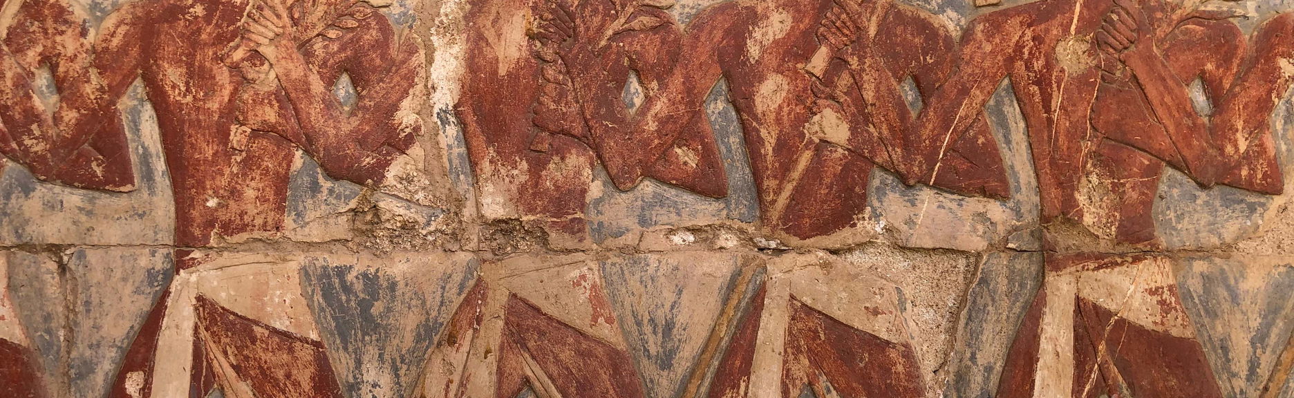 Vallées des Rois et des Reines, Colosses et Hatchepsout