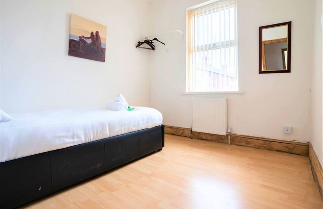 Charming 4-bed, Pet Friendly House in Liverpool - Foto 9